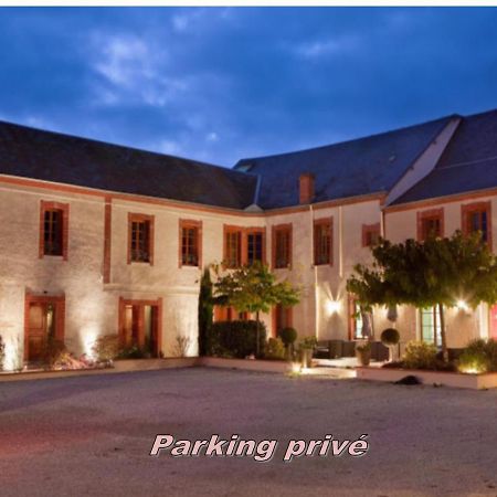 סולי-סיר-לואר Hotel Burgevin מראה חיצוני תמונה
