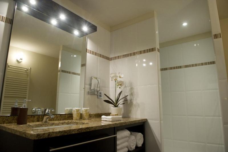 סולי-סיר-לואר Hotel Burgevin מראה חיצוני תמונה