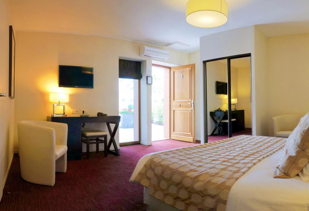 סולי-סיר-לואר Hotel Burgevin מראה חיצוני תמונה