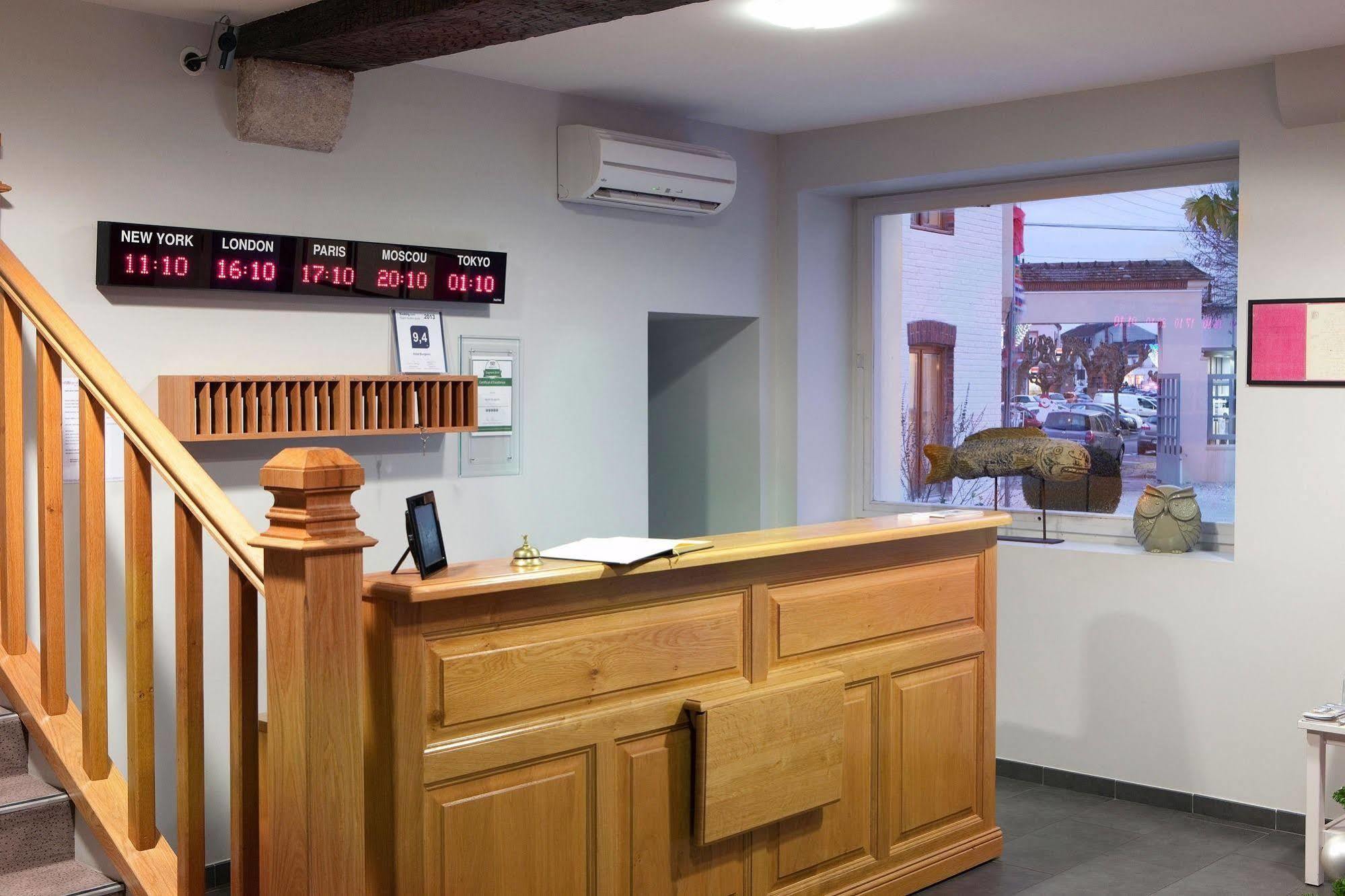 סולי-סיר-לואר Hotel Burgevin מראה חיצוני תמונה